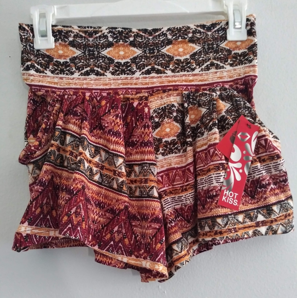 NEW Women's Print Shorts